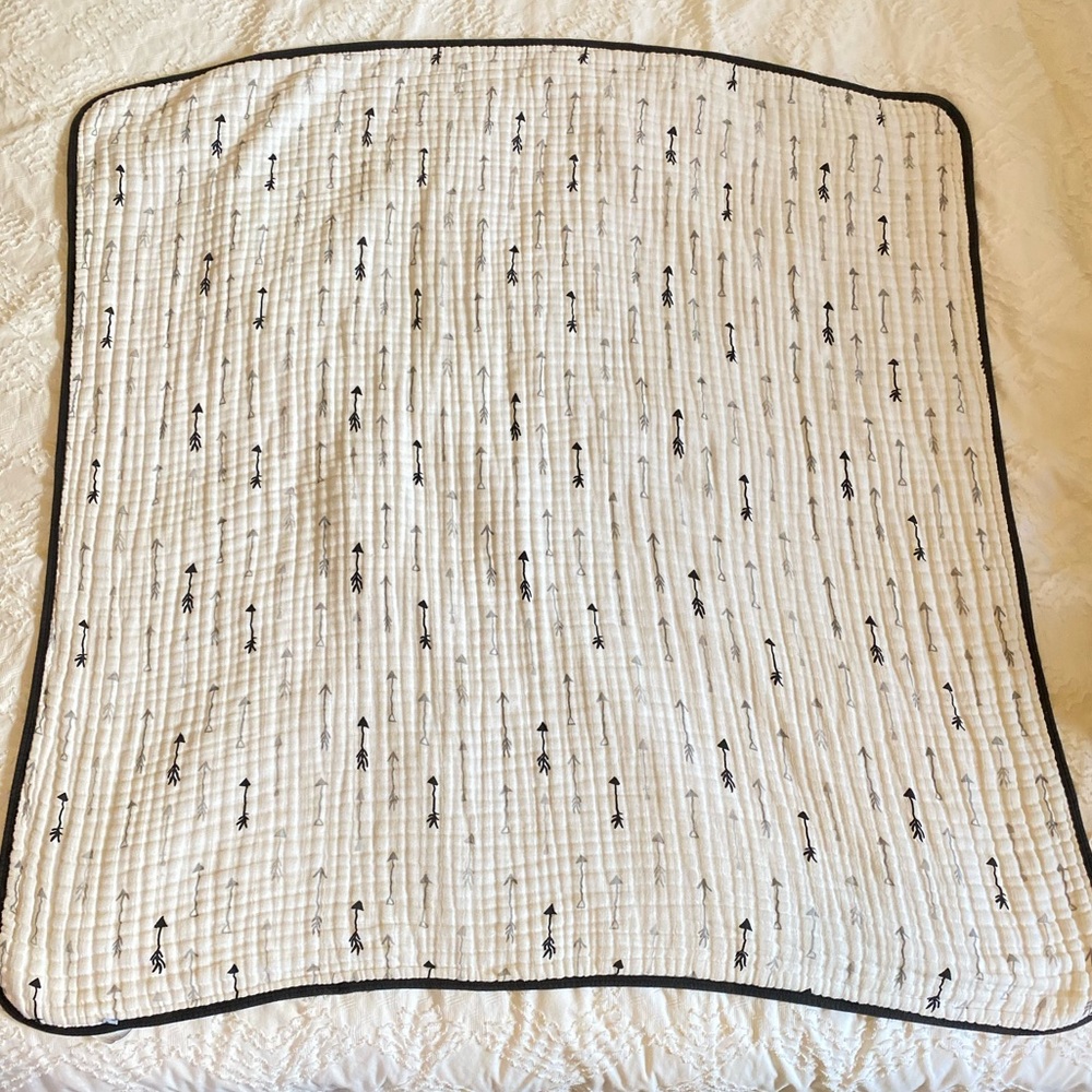 100% Cotton Muslin Baby Blanket (Thick) 44” X 44” By Little Unicorn✨